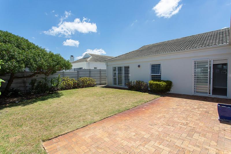 3 Bedroom Property for Sale in Sunningdale Western Cape